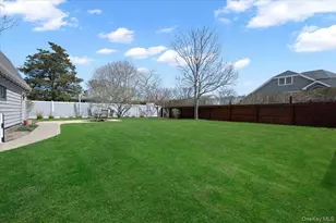 25 Gardners Ln, Hampton Bays, NY 11946 - Photo 29