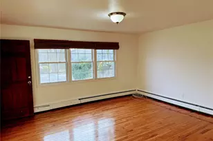 7 Grange St, Huntington, NY 11743 - Photo 5