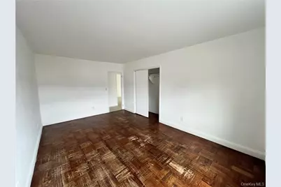 790 Warburton Avenue #E, Yonkers, NY 10701 - Photo 9