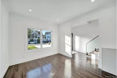 47 E. Cherry Street, Hicksville, NY 11801 - Photo 15