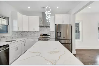 47 E. Cherry Street, Hicksville, NY 11801 - Photo 7