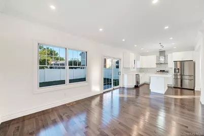 47 E. Cherry Street, Hicksville, NY 11801 - Photo 9