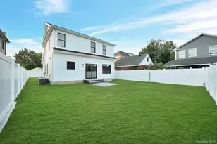 47 E Cherry St, Hicksville, NY 11801 - Photo 25