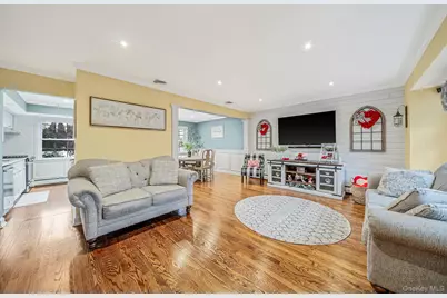 68 Elder Drive, Commack, NY 11725 - Photo 11