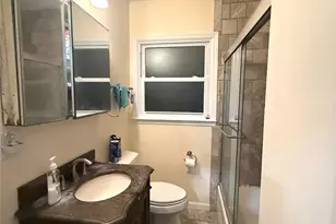 7 Clarissa Dr, Hicksville, NY 11801 - Photo 9