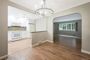 12 Valley Cir, Miller Place, NY 11764 - Photo 7