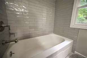 12 Valley Cir, Miller Place, NY 11764 - Photo 23