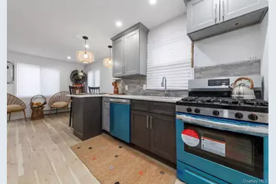 136-18 221st Street, Springfield Gardens, NY 11413 - Photo 7