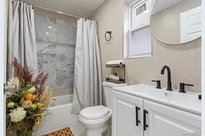 136-18 221st Street, Springfield Gardens, NY 11413 - Photo 11