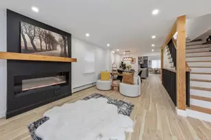 136-18 221st St, Springfield Gardens, NY 11413 - Photo 3