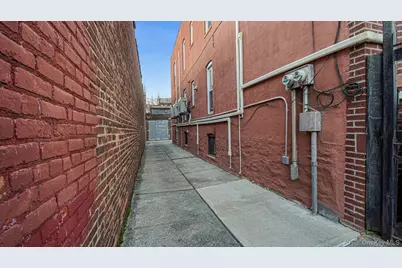 1659 Decatur Street, Ridgewood, NY 11385 - Photo 33