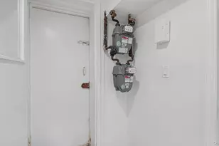 16-59 Decatur St, Ridgewood, NY 11385 - Photo 31