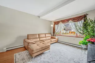 19 Fairmont Ave, Patchogue, NY 11772 - Photo 7