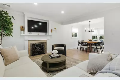 47 Birch Street, Port Washington, NY 11050 - Photo 3