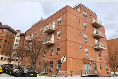 71-77 159 St #3D, Fresh Meadows, NY 11365 - Photo 1