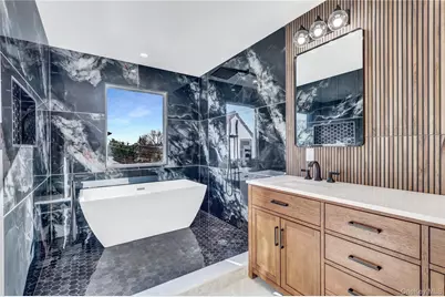 12 Dahlia Lane, Wantagh, NY 11793 - Photo 31