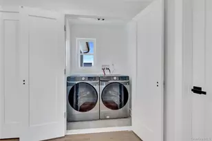 12 Dahlia Ln, Wantagh, NY 11793 - Photo 23