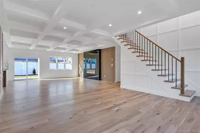 12 Dahlia Lane, Wantagh, NY 11793 - Photo 7