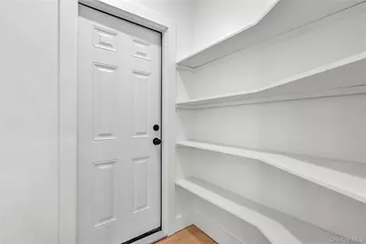 12 Dahlia Lane, Wantagh, NY 11793 - Photo 35