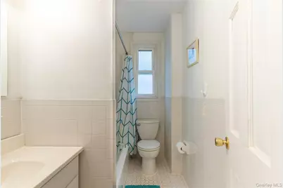 135 Hilltop Acres #135, Yonkers, NY 10704 - Photo 11