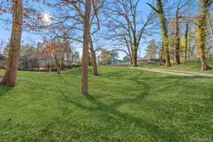 89 Mill River Rd, Upper Brookville, NY 11771 - Photo 37