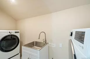 89 Mill River Rd, Upper Brookville, NY 11771 - Photo 21