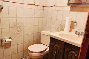 57-52 80th St, Middle Village, NY 11379 - Photo 11