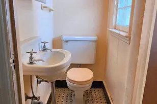 57-52 80th St, Middle Village, NY 11379 - Photo 9