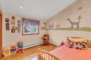 1044 Commack Rd, Dix Hills, NY 11746 - Photo 23