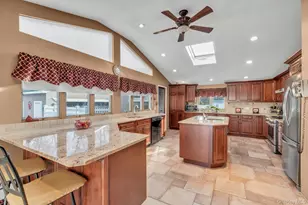 1044 Commack Rd, Dix Hills, NY 11746 - Photo 15