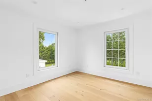 132 Arthur St, Garden City, NY 11530 - Photo 15