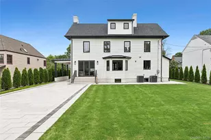 132 Arthur St, Garden City, NY 11530 - Photo 27