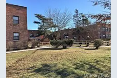 102 Division Avenue #1 C, Levittown, NY 11756 - Photo 3