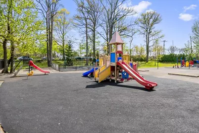 13D Edgewater Park #13D, Bronx, NY 10465 - Photo 15