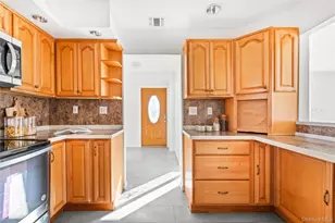 15 Shore Dr, Mastic Beach, NY 11951 - Photo 9