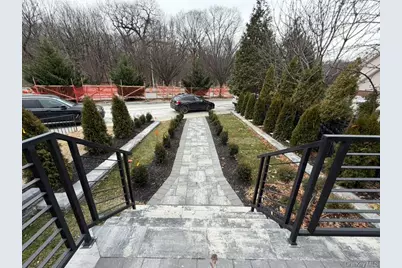 10839 Union Turnpike, Forest Hills, NY 11375 - Photo 13