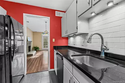 182 Heritage Hills #A, Somers, NY 10589 - Photo 7