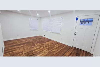 33 Silverpine Drive, Amityville, NY 11701 - Photo 9