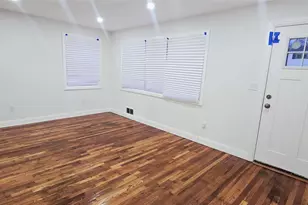 33 Silverpine Dr, Amityville, NY 11701 - Photo 9