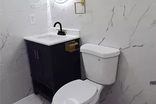 33 Silverpine Dr, Amityville, NY 11701 - Photo 25