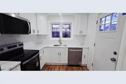 33 Silverpine Drive, Amityville, NY 11701 - Photo 7