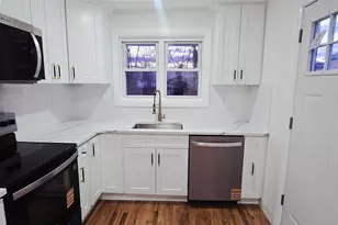 33 Silverpine Dr, Amityville, NY 11701 - Photo 7