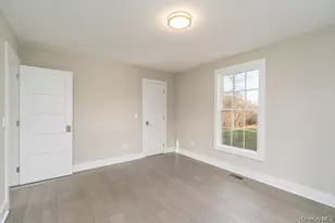 970 Village Ln, Mattituck, NY 11952 - Photo 15