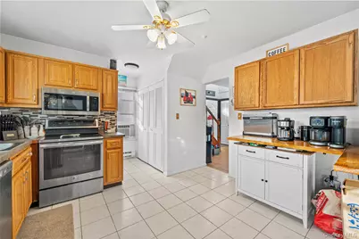 61 Federal Lane, Coram, NY 11727 - Photo 7