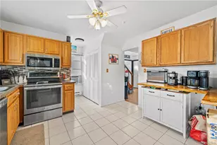 61 Federal Ln, Coram, NY 11727 - Photo 7