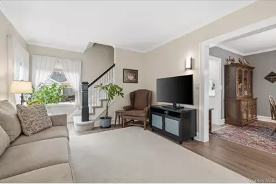 112 Longworth Avenue, Woodmere, NY 11598 - Photo 5