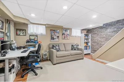 112 Longworth Avenue, Woodmere, NY 11598 - Photo 19