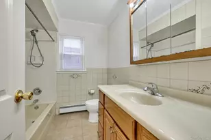 9 Graywood Rd, Port Washington, NY 11050 - Photo 11