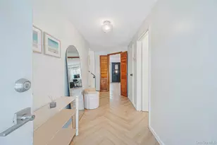 7 Seneca Dr, Commack, NY 11725 - Photo 3