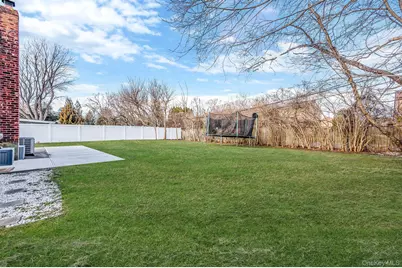 7 Seneca Drive, Commack, NY 11725 - Photo 31